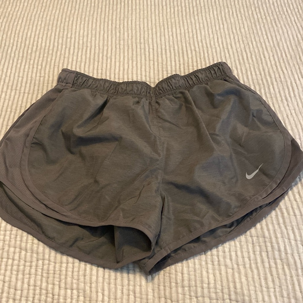 Women’s Nike Dri Fit size Medium